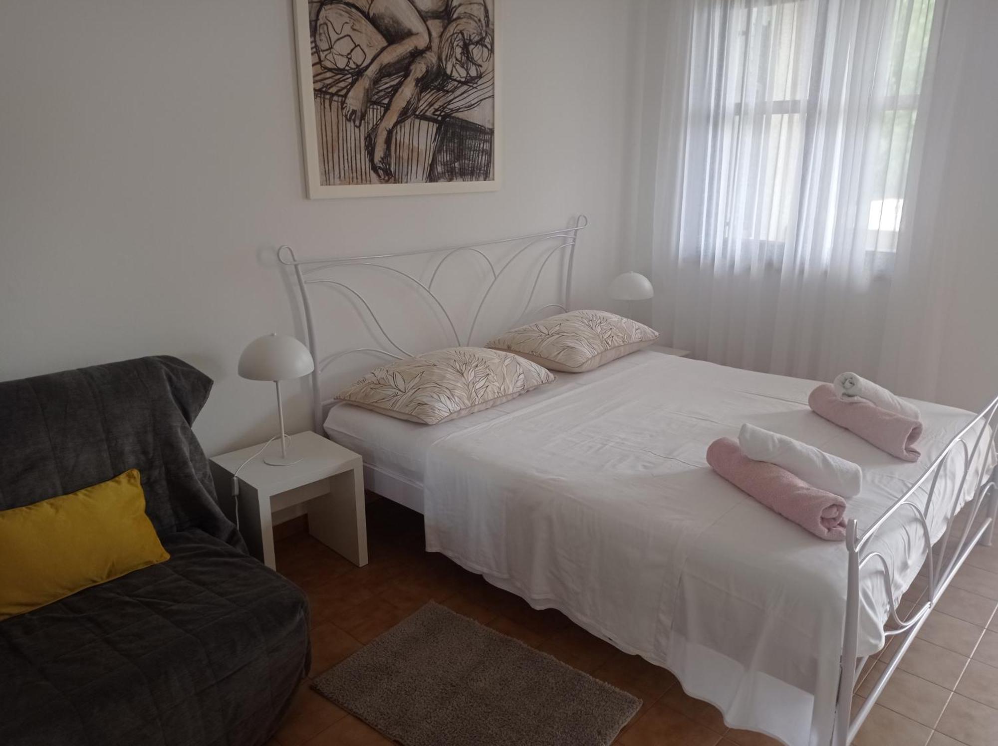 Antonia Apartma